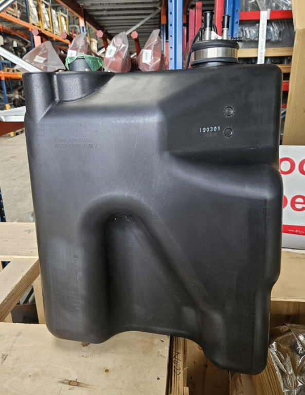 Case KRH21072 - Tanque de combustível de Máquina de construção: foto 1 Case KRH21072 - Tanque de combustível de Máquina de construção: foto 1