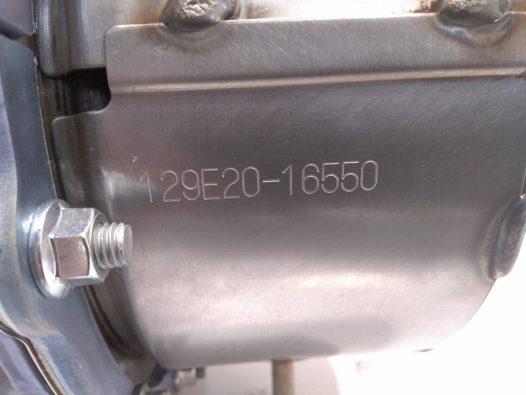 Case VV129E3016070 - Tanque para AdBlue de Máquina agrícola: foto 5 Case VV129E3016070 - Tanque para AdBlue de Máquina agrícola: foto 5