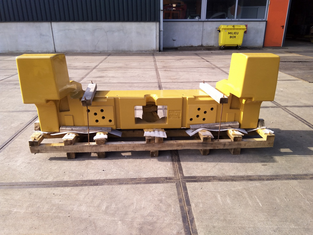 Caterpillar 3672336 - Contrapeso de Máquina de construção: foto 4 Caterpillar 3672336 - Contrapeso de Máquina de construção: foto 4