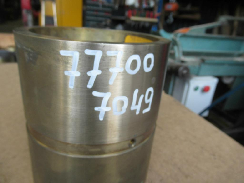 Liebherr 28585240 - - Piston/ Anel/ Buch de Máquina de construção: foto 3 Liebherr 28585240 - - Piston/ Anel/ Buch de Máquina de construção: foto 3