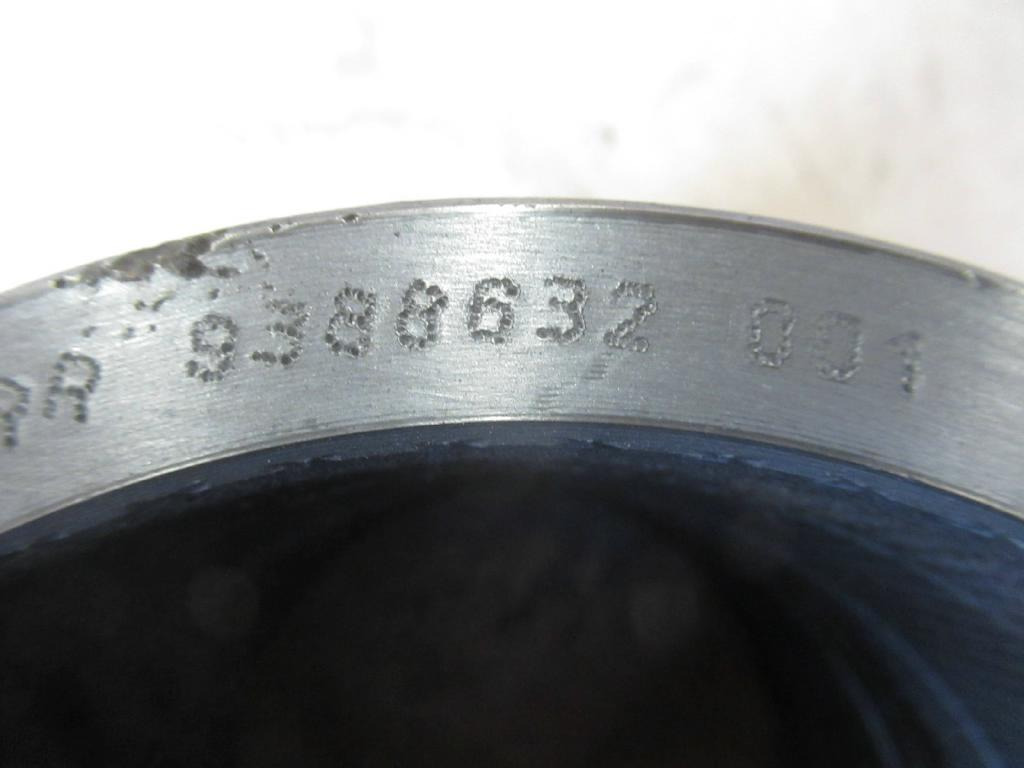 Liebherr 9388632 001 - - Piston/ Anel/ Buch de Máquina de construção: foto 3 Liebherr 9388632 001 - - Piston/ Anel/ Buch de Máquina de construção: foto 3