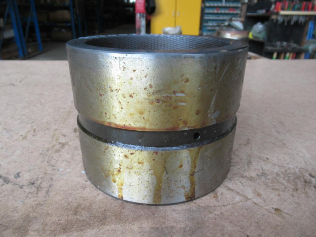 Liebherr 9827152 000 - - Piston/ Anel/ Buch de Máquina de construção: foto 1 Liebherr 9827152 000 - - Piston/ Anel/ Buch de Máquina de construção: foto 1