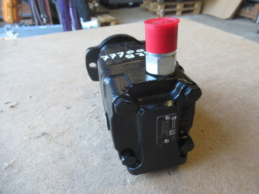New Holland 4531019 - 2455696 - Motor hidráulico de Máquina de construção: foto 2 New Holland 4531019 - 2455696 - Motor hidráulico de Máquina de construção: foto 2