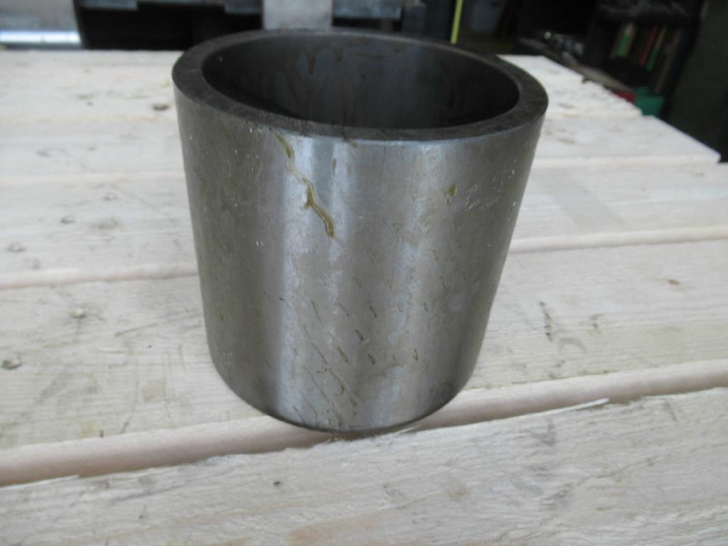 New Holland 71430028 - Piston/ Anel/ Buch de Máquina de construção: foto 1 New Holland 71430028 - Piston/ Anel/ Buch de Máquina de construção: foto 1