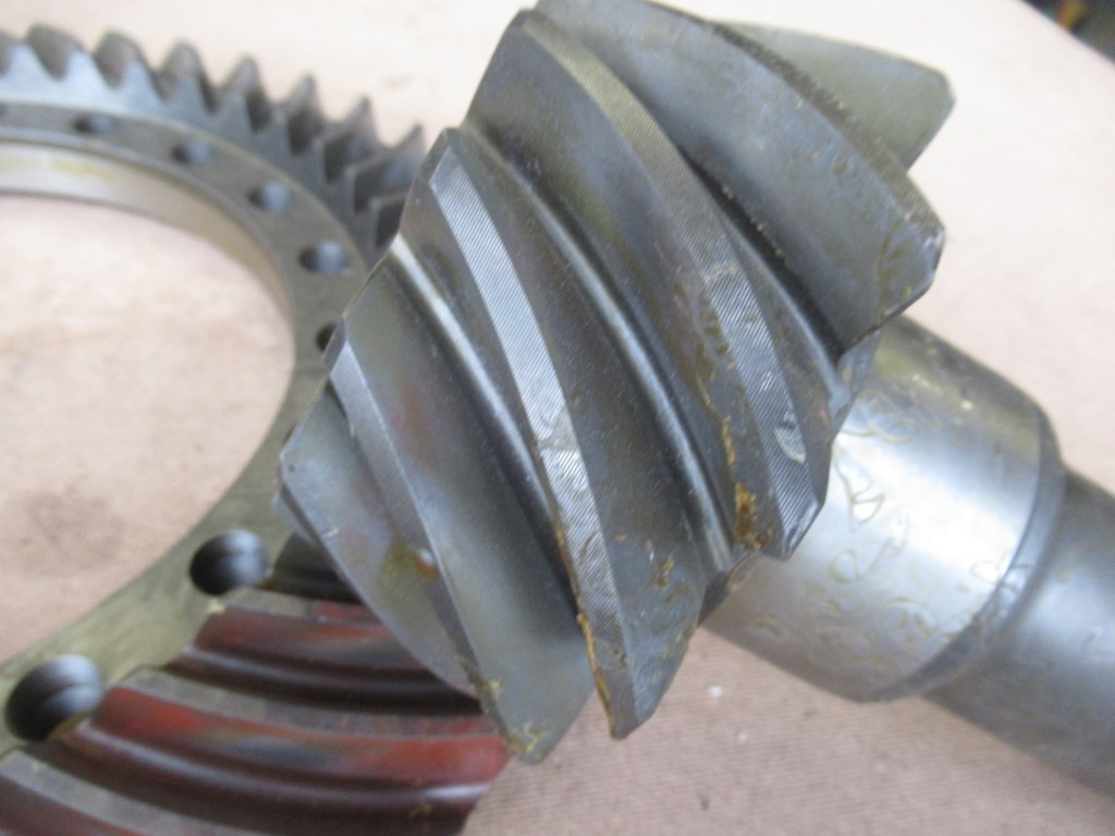 New Holland 87731595 - Eixo e peças de Máquina de construção: foto 5 New Holland 87731595 - Eixo e peças de Máquina de construção: foto 5