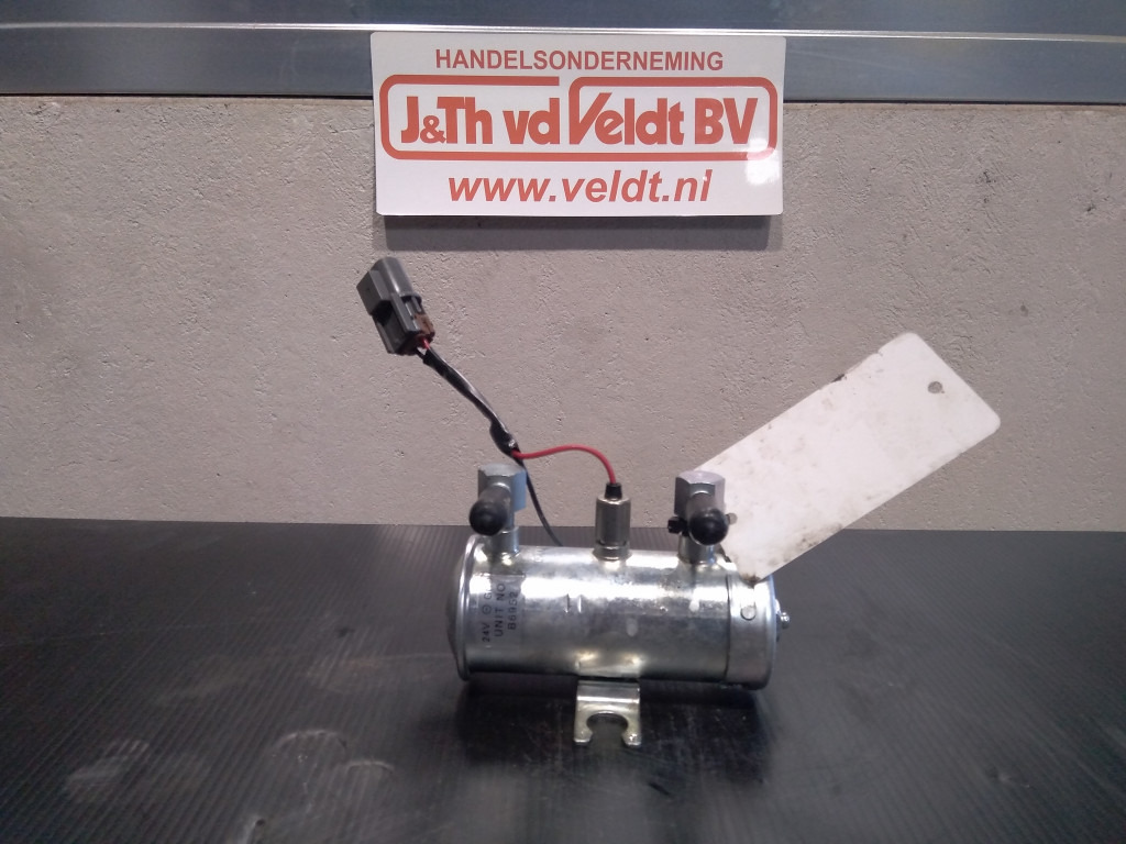 U-shin B6952 - - Bomba de combustivel de Máquina de construção: foto 1 U-shin B6952 - - Bomba de combustivel de Máquina de construção: foto 1