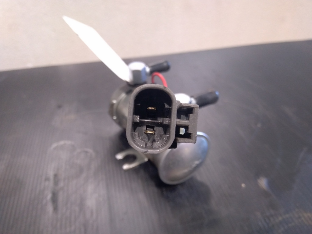 U-shin B6952 - - Bomba de combustivel de Máquina de construção: foto 3 U-shin B6952 - - Bomba de combustivel de Máquina de construção: foto 3