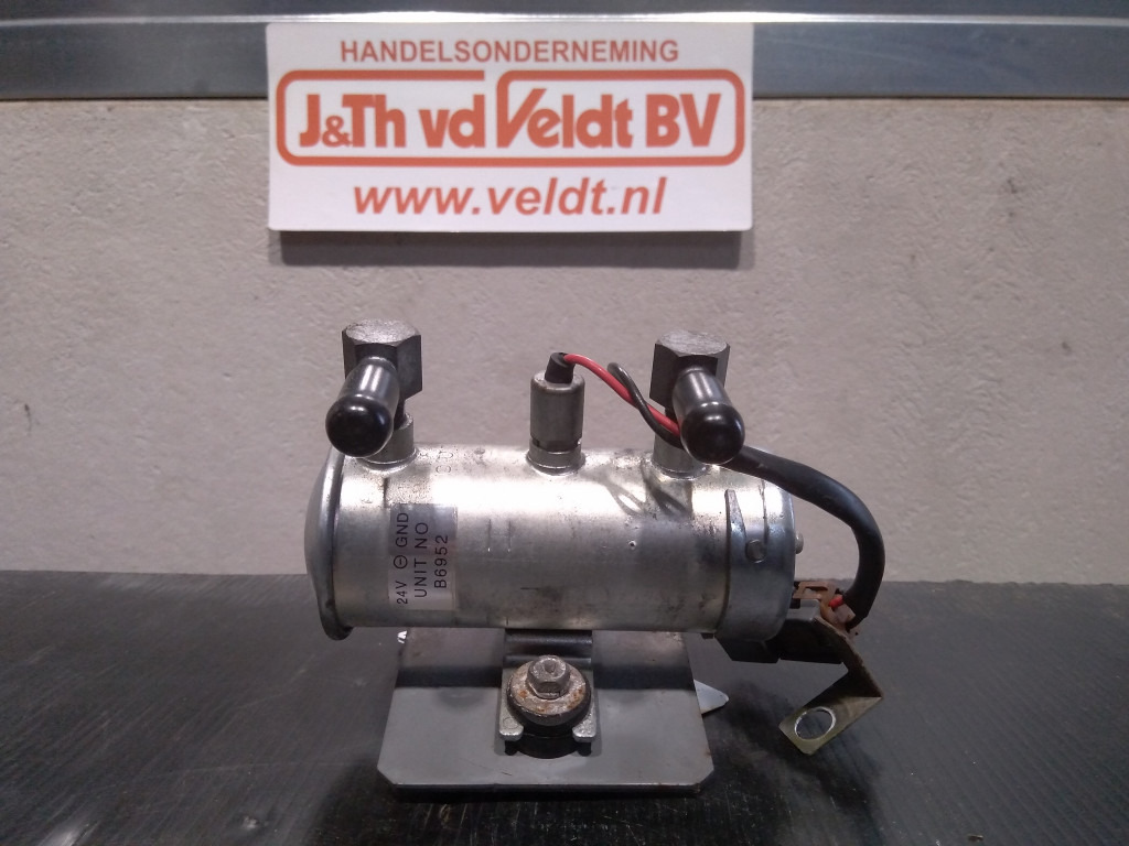 U-shin B6952 - - Bomba de combustivel de Máquina de construção: foto 3 U-shin B6952 - - Bomba de combustivel de Máquina de construção: foto 3