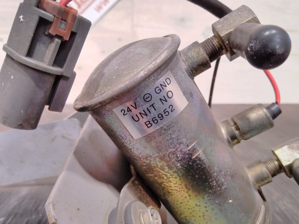 U-shin B9652 - - Bomba de combustivel de Máquina de construção: foto 4 U-shin B9652 - - Bomba de combustivel de Máquina de construção: foto 4