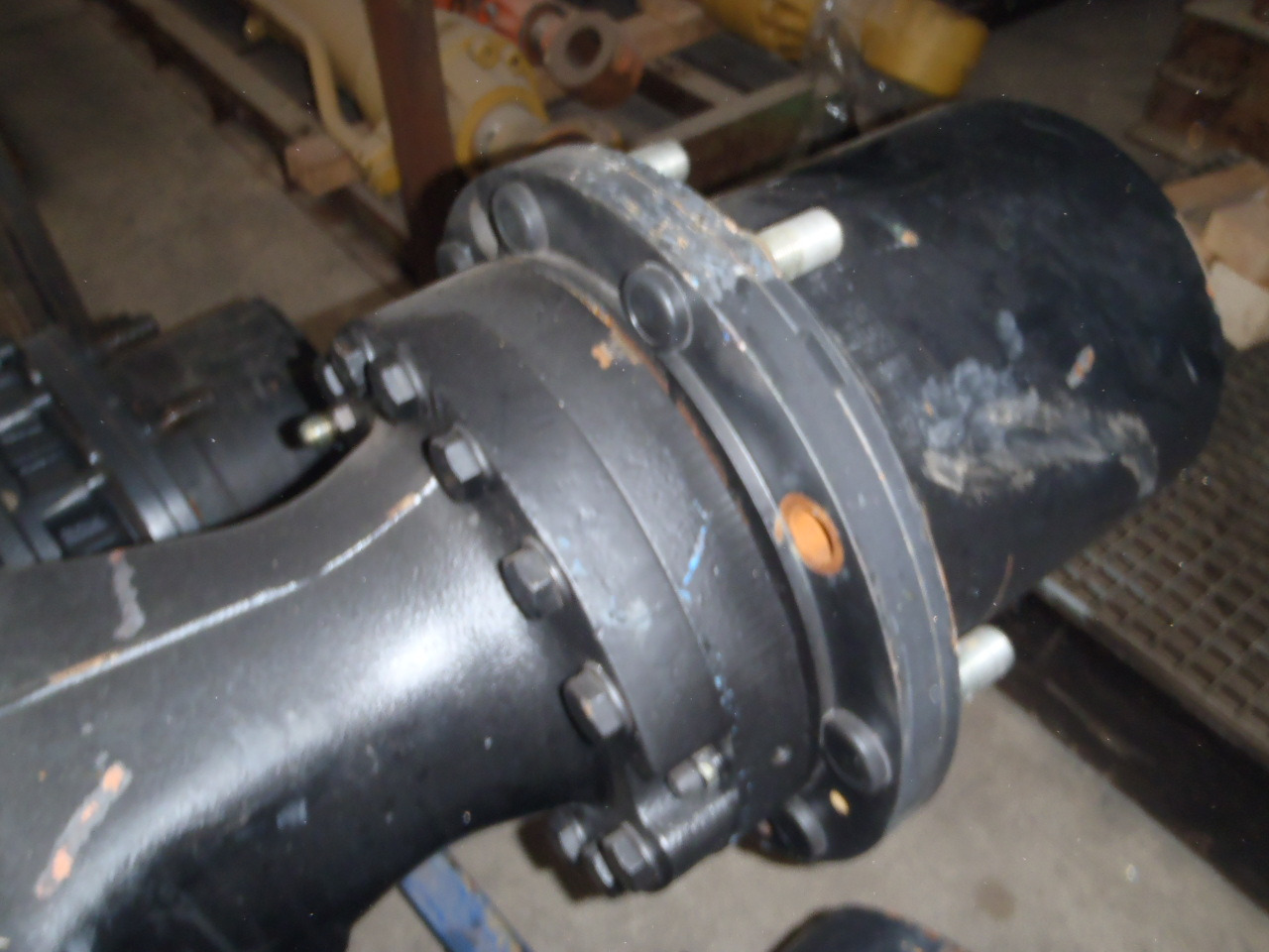 ZF - Eixo traseiro de Máquina de construção: foto 2 ZF - Eixo traseiro de Máquina de construção: foto 2