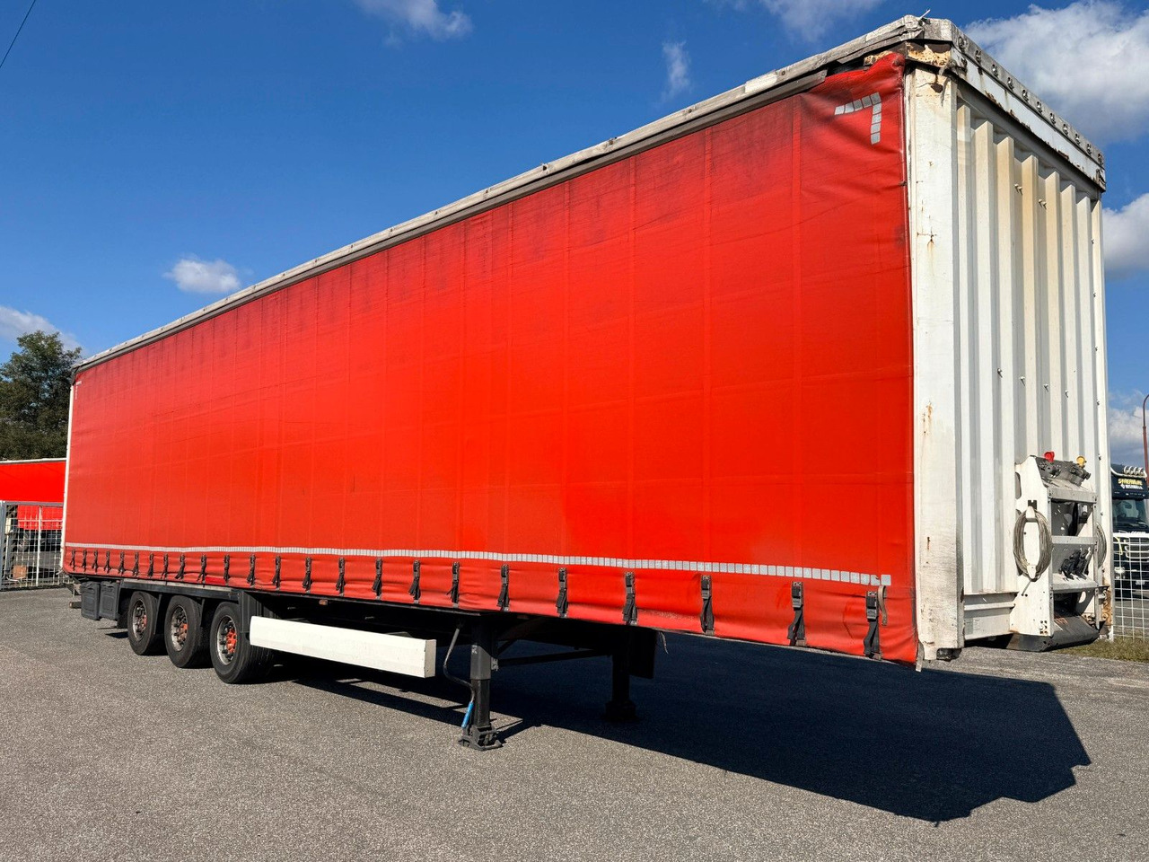 Krone SD - Semi-reboque de lona: foto 3 Krone SD - Semi-reboque de lona: foto 3