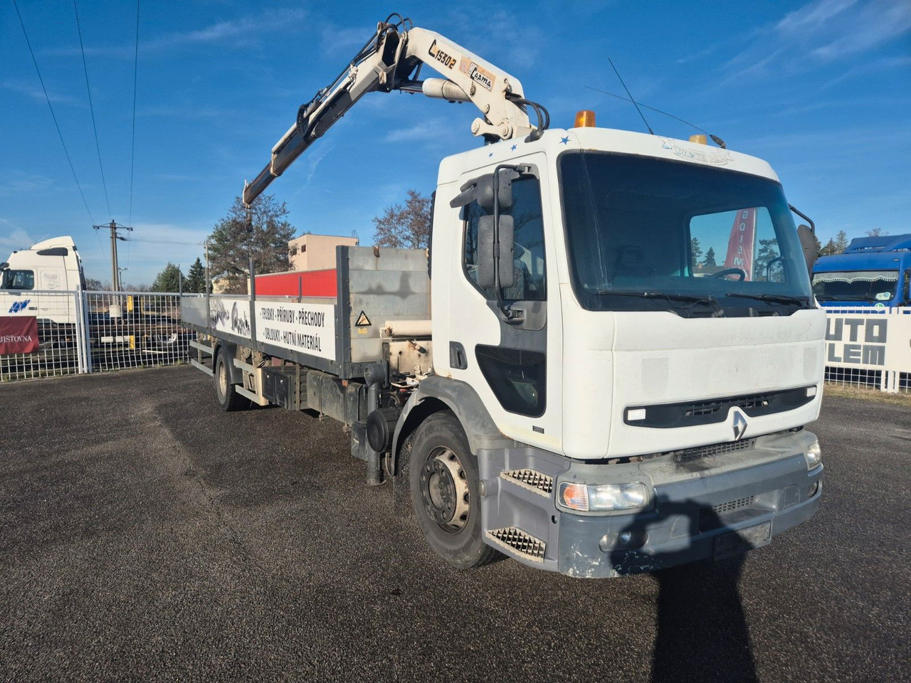 Renault Premium HR 260.19 - Caminhão grua: foto 3 Renault Premium HR 260.19 - Caminhão grua: foto 3