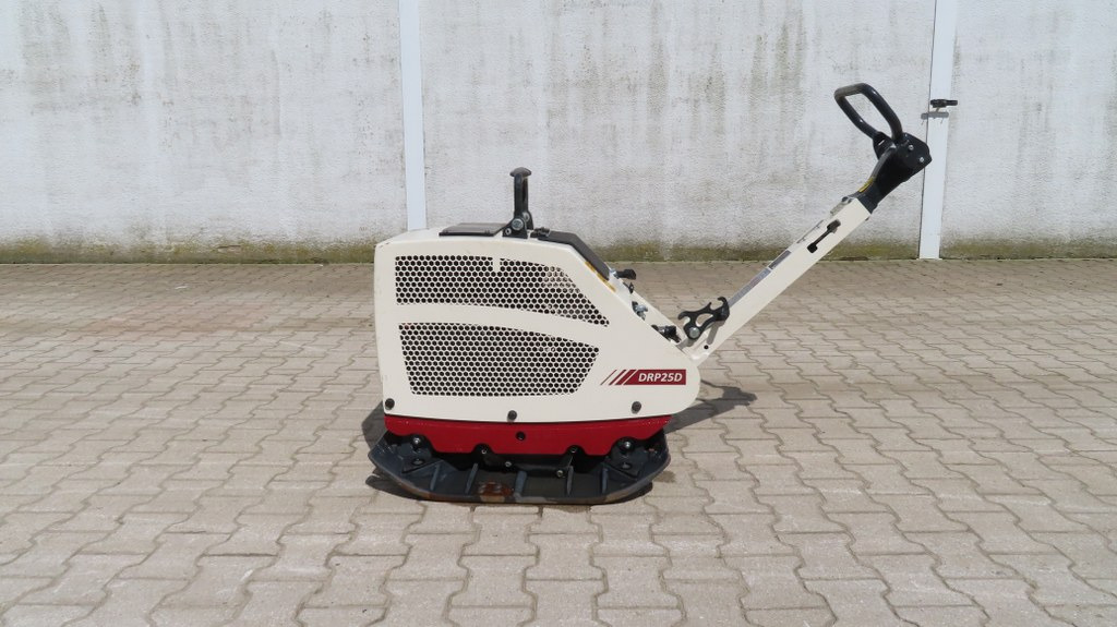 Dynapac DRP 25 D - Placas vibratórias: foto 5 Dynapac DRP 25 D - Placas vibratórias: foto 5