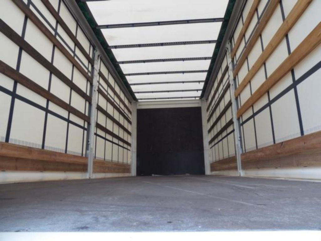 Krone Heck mit Portaltüren - Toldo carroçaria: foto 5 Krone Heck mit Portaltüren - Toldo carroçaria: foto 5