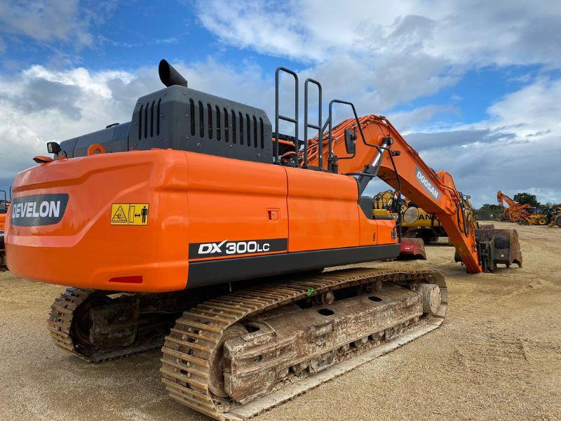 Doosan DX300LC - Escavadora de rastos: foto 2 Doosan DX300LC - Escavadora de rastos: foto 2