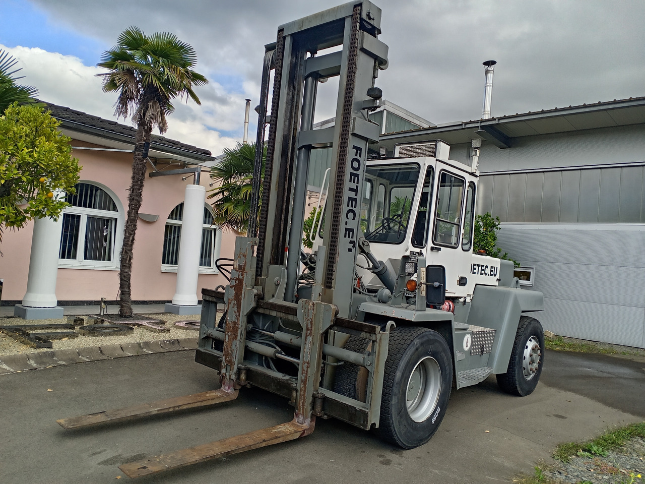 SVETRUCK Schwerlastgabelstapler 1060-30 - Empilhadeira a diesel: foto 1 SVETRUCK Schwerlastgabelstapler 1060-30 - Empilhadeira a diesel: foto 1