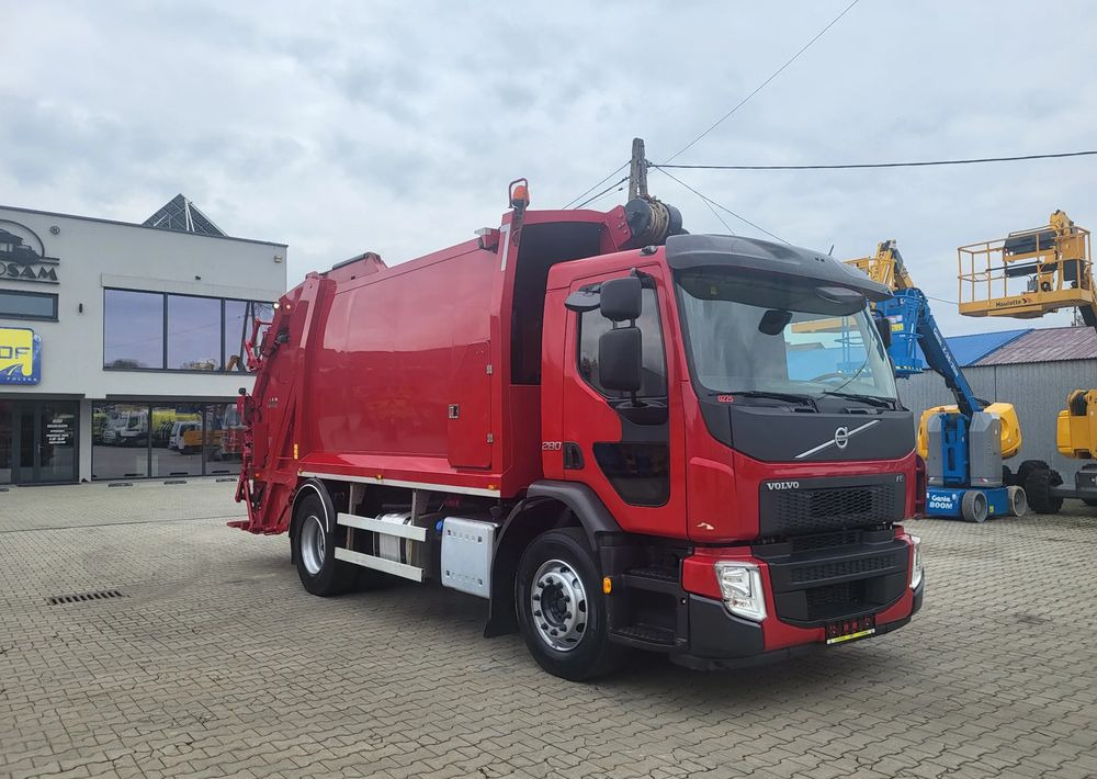 Volvo FE 280 4x2 śmieciarka EURO VI - Caminhão de lixo: foto 2 Volvo FE 280 4x2 śmieciarka EURO VI - Caminhão de lixo: foto 2