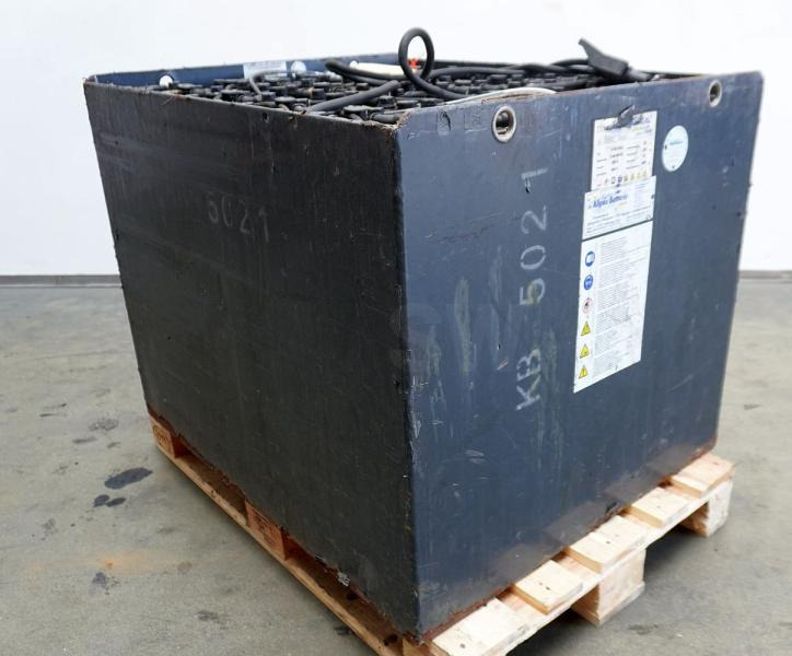 ALLGÄU BATTERIE 80 Volt 5 PzS 700 Ah - Bateria automotiva: foto 1 ALLGÄU BATTERIE 80 Volt 5 PzS 700 Ah - Bateria automotiva: foto 1