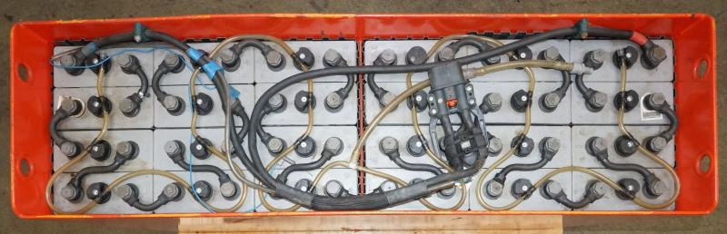 GNB 48 Volt 4 PzS 560 Ah - Bateria automotiva: foto 3 GNB 48 Volt 4 PzS 560 Ah - Bateria automotiva: foto 3