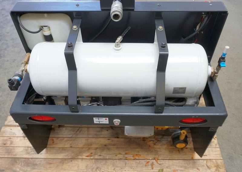 LINDE Kompressor für Druckluftbremsanlage Linde P 50 - Peças de freio de Trator elétrics: foto 4 LINDE Kompressor für Druckluftbremsanlage Linde P 50 - Peças de freio de Trator elétrics: foto 4