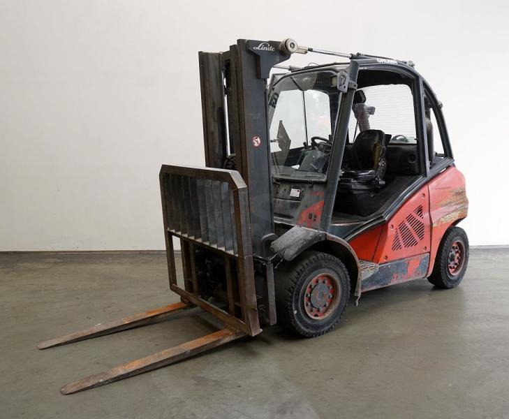 Linde H 40 T EVO 394-02 - Empilhadeira a gás: foto 1 Linde H 40 T EVO 394-02 - Empilhadeira a gás: foto 1