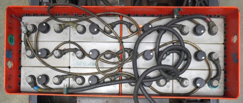 Linde P 60 Z 126 - Trator elétrics: foto 5 Linde P 60 Z 126 - Trator elétrics: foto 5