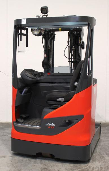 Linde R 10 B 1120 - Empilhador retráctil: foto 1 Linde R 10 B 1120 - Empilhador retráctil: foto 1