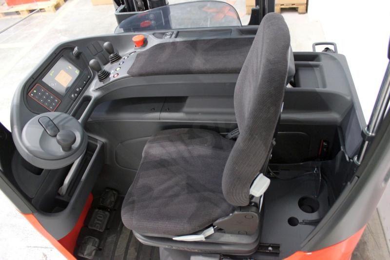 Linde R 14 1120 - Empilhador retráctil: foto 3 Linde R 14 1120 - Empilhador retráctil: foto 3