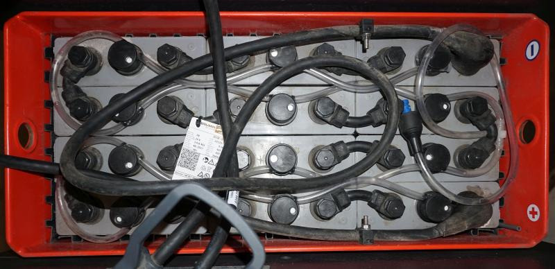 Linde V 10 5212 - Empilhadeira elétrica: foto 5 Linde V 10 5212 - Empilhadeira elétrica: foto 5