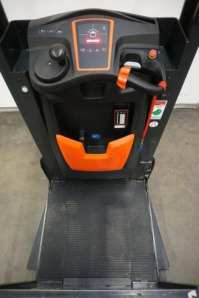 Linde V 10 5212 - Empilhadeira elétrica: foto 3 Linde V 10 5212 - Empilhadeira elétrica: foto 3