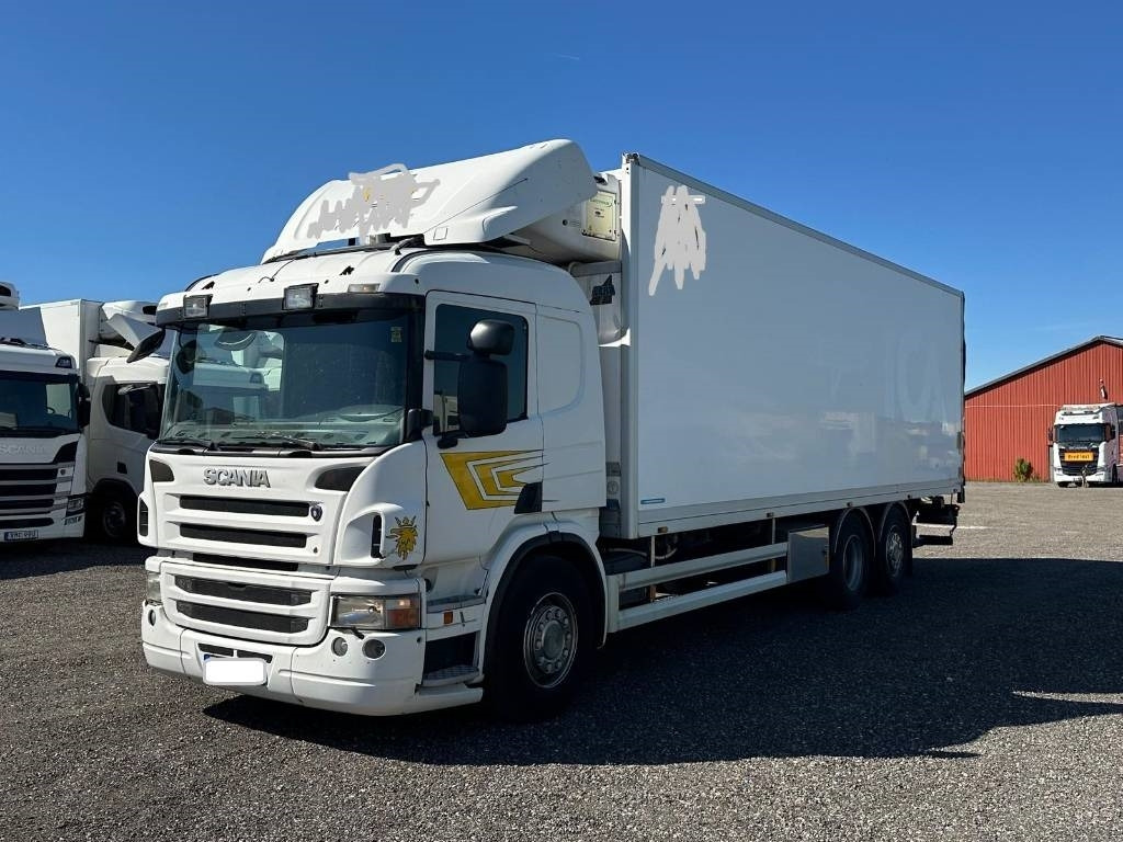 Scania P 420 LB6X2X4HNB serie 0424 - Caminhão frigorífico: foto 1 Scania P 420 LB6X2X4HNB serie 0424 - Caminhão frigorífico: foto 1