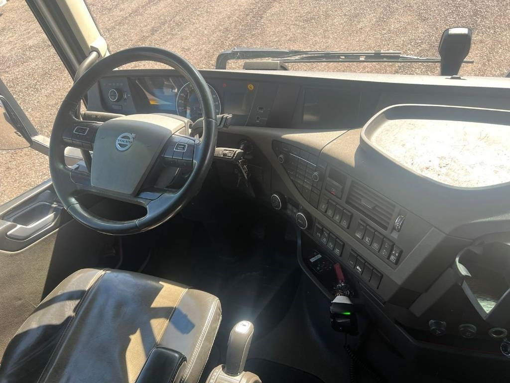 Volvo FH460 serie 0826 - Caminhão frigorífico: foto 4 Volvo FH460 serie 0826 - Caminhão frigorífico: foto 4