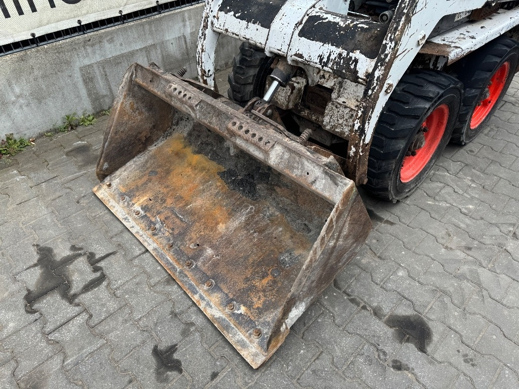 Mini carregadeira Bobcat 553: foto 10