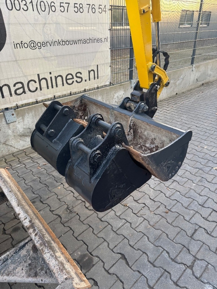 Komatsu PC 26 MR-3 - Mini escavadeira: foto 3 Komatsu PC 26 MR-3 - Mini escavadeira: foto 3