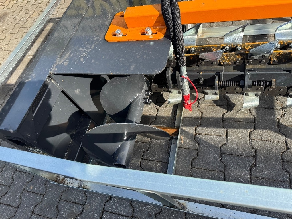 Wolverine TRC 12 -48 H - Colocadora de tubagem: foto 2 Wolverine TRC 12 -48 H - Colocadora de tubagem: foto 2