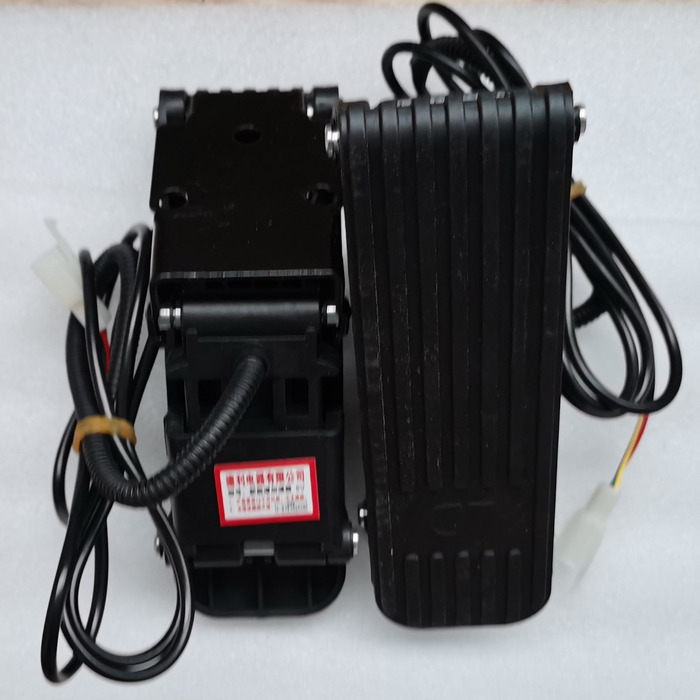 Qingdao Promising Accelerator Pedal for FLAND EL45 Electric Wheel Loader - Pedal de Carregadeira de rodas: foto 1 Qingdao Promising Accelerator Pedal for FLAND EL45 Electric Wheel Loader - Pedal de Carregadeira de rodas: foto 1