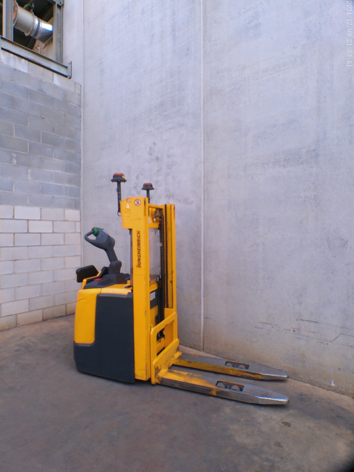 Jungheinrich ERC 216 240 ZT - Stacker: foto 4 Jungheinrich ERC 216 240 ZT - Stacker: foto 4