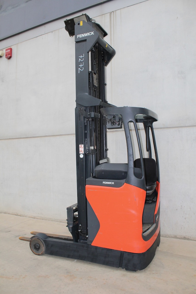 Linde R 16 - Empilhador retráctil: foto 4 Linde R 16 - Empilhador retráctil: foto 4