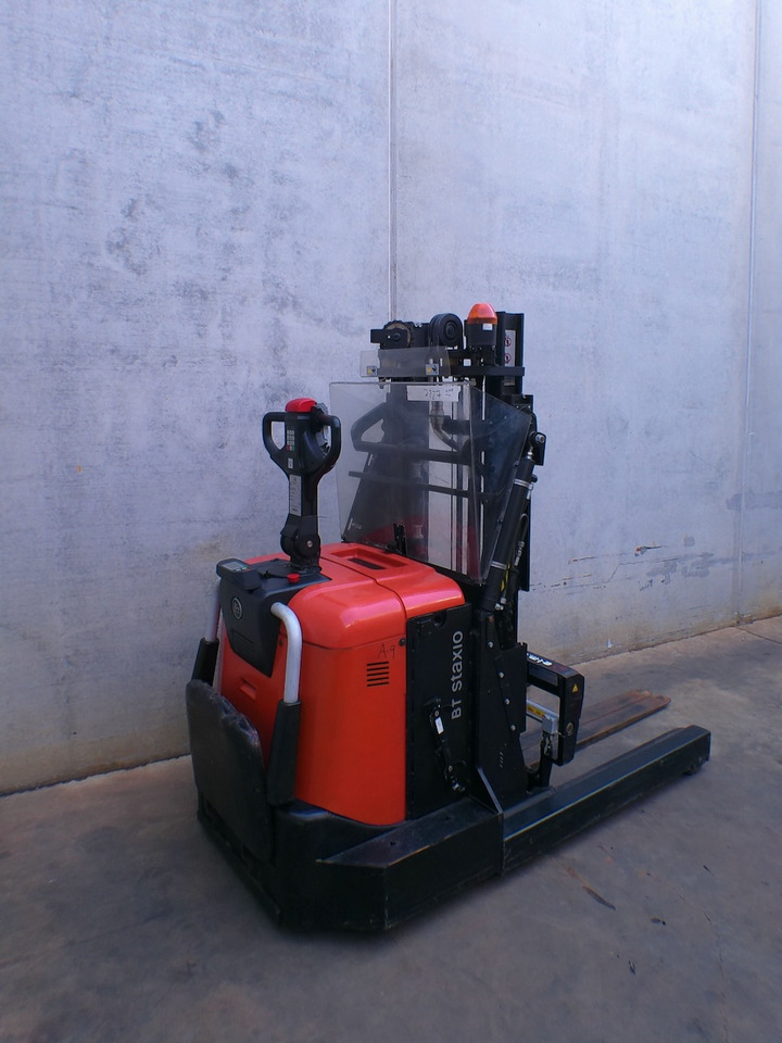 Toyota SPE 120 XR - Stacker: foto 3 Toyota SPE 120 XR - Stacker: foto 3