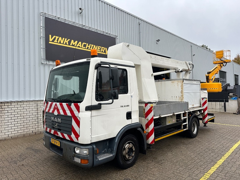 BISON Palfinger TKA 17 - Caminhão com plataforma aérea: foto 2 BISON Palfinger TKA 17 - Caminhão com plataforma aérea: foto 2