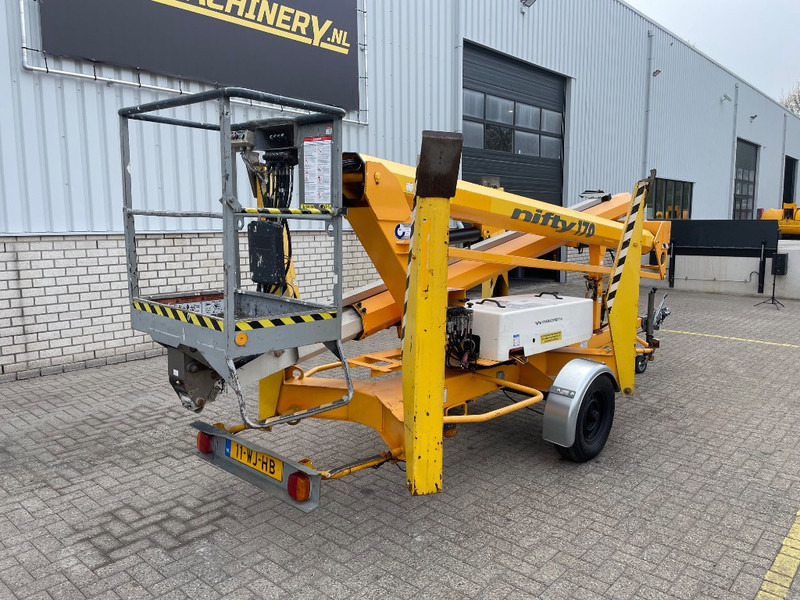 Niftylift 170 H E - Plataforma de elevaçao rebocável: foto 2 Niftylift 170 H E - Plataforma de elevaçao rebocável: foto 2