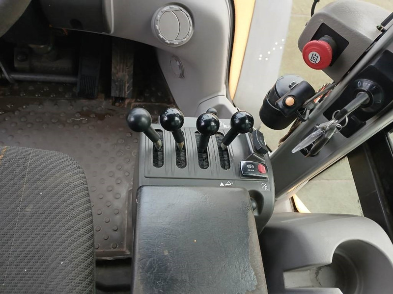 Carregadeira de rodas Volvo L70 F, Hjullastare: foto 13