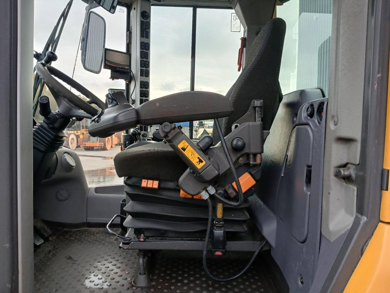 Carregadeira de rodas Volvo L70 F, Hjullastare: foto 11