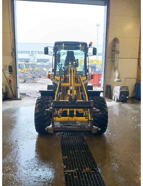 Yanmar V80-5 - Mini carregadeira: foto 3 Yanmar V80-5 - Mini carregadeira: foto 3