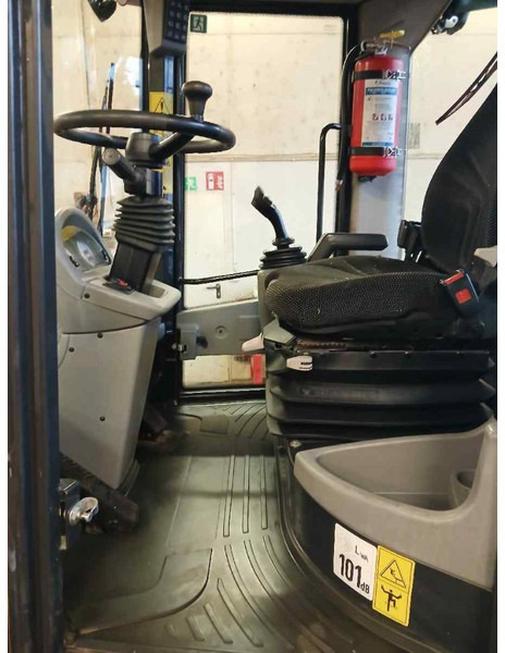 Yanmar V80-5 - Mini carregadeira: foto 5 Yanmar V80-5 - Mini carregadeira: foto 5