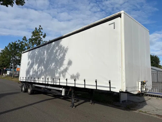 Verem 2 axle trailer combi Closed Box and curtain slider MOT 01-2026 - Semireboque furgão: foto 1 Verem 2 axle trailer combi Closed Box and curtain slider MOT 01-2026 - Semireboque furgão: foto 1