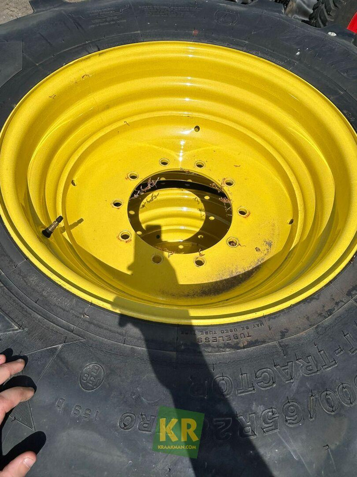 Banden Bridgestone Bridgestone - Roda completa de Máquina agrícola: foto 1 Banden Bridgestone Bridgestone - Roda completa de Máquina agrícola: foto 1