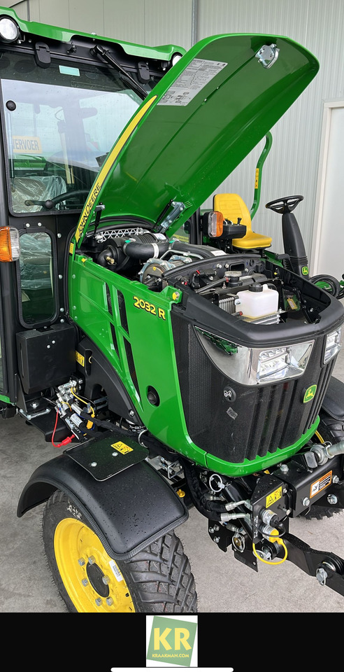 John Deere 2032R - Mini trator: foto 3 John Deere 2032R - Mini trator: foto 3