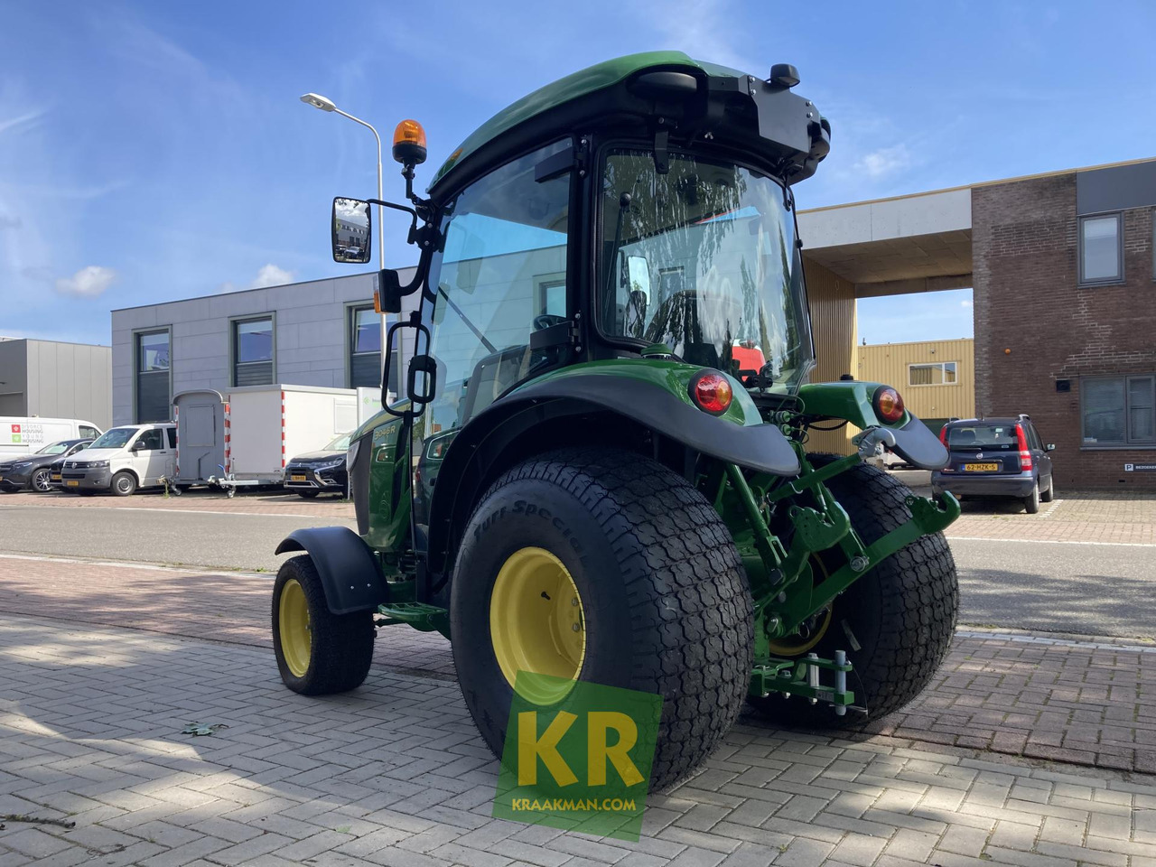 John Deere 3046R - Mini trator: foto 3 John Deere 3046R - Mini trator: foto 3