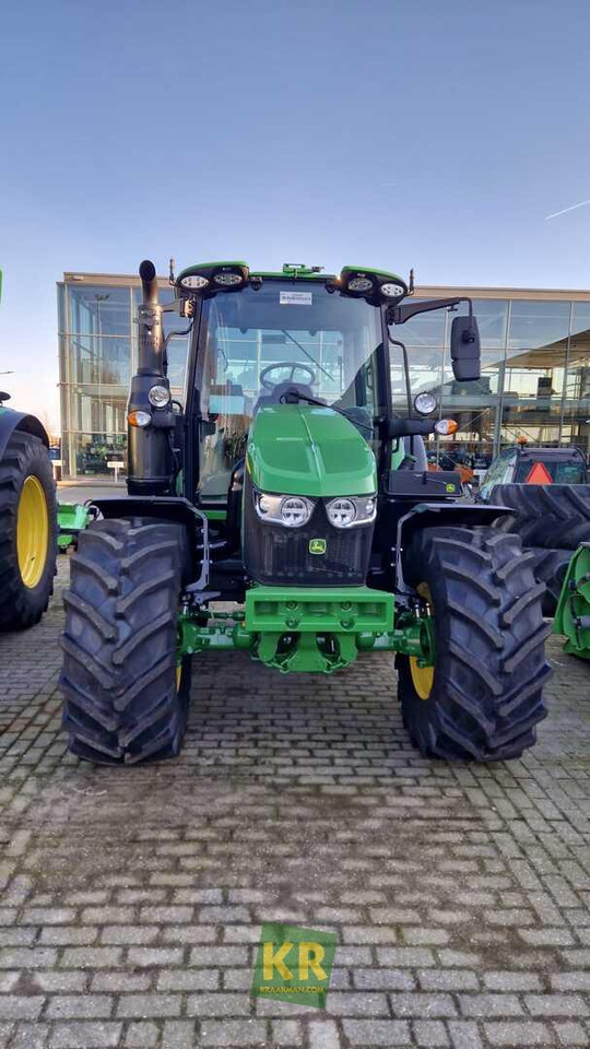 John Deere 6120M - Trator: foto 2 John Deere 6120M - Trator: foto 2